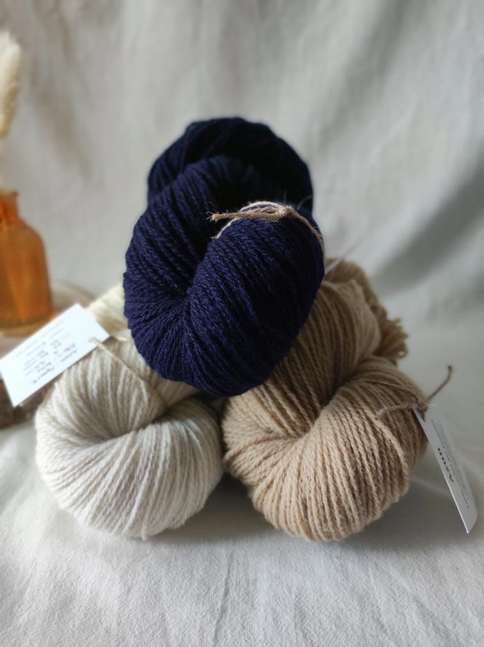 écheveaux de laine Knitty and wooly